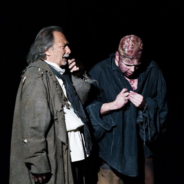 Foto dello spettacolo Frankenstein con Federico Zanandrea. Spettacolo prodotto da il Mecenate.